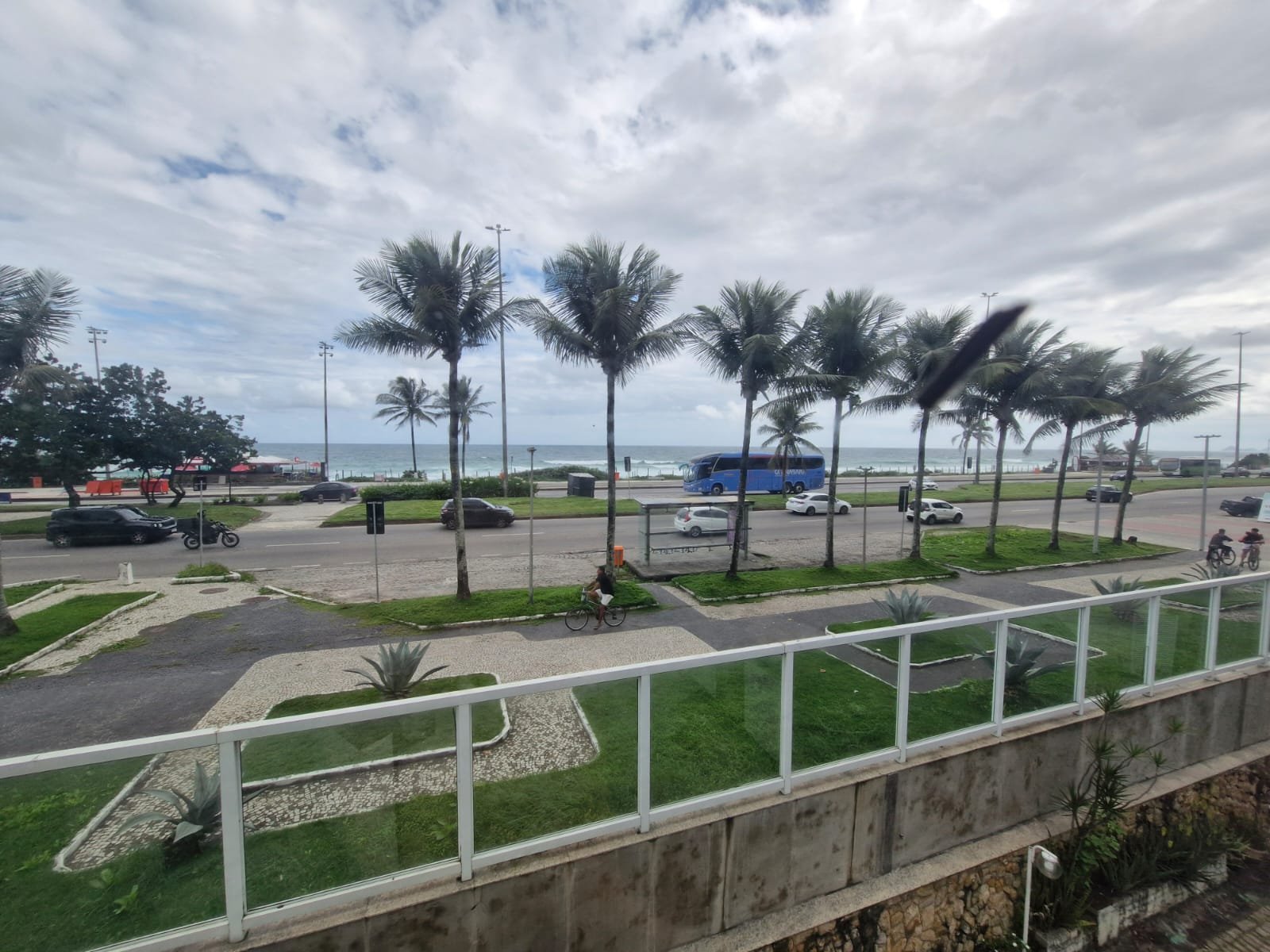 Varanda gourmet com piscina e vista para o mar da Barra - foto 16